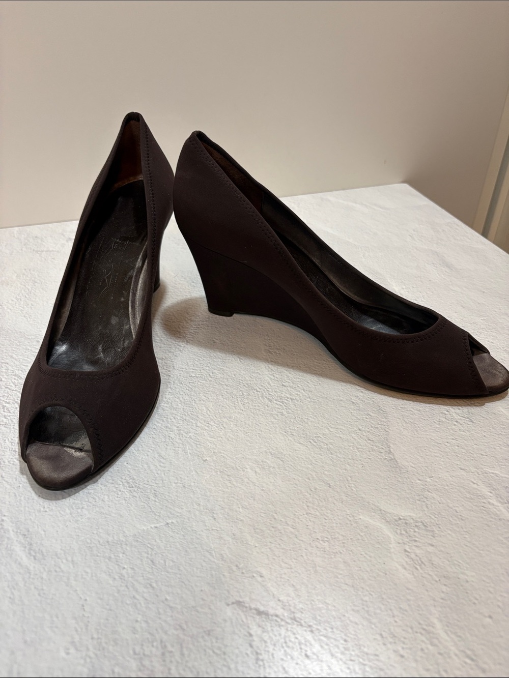 Salvatore Ferragamo Peep-Toe Brown Matte Silk Wedge Heels 10 - Picture 2 of 8